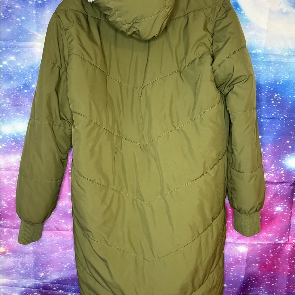 Love tree jacket 🛍 - Picture 3 of 3